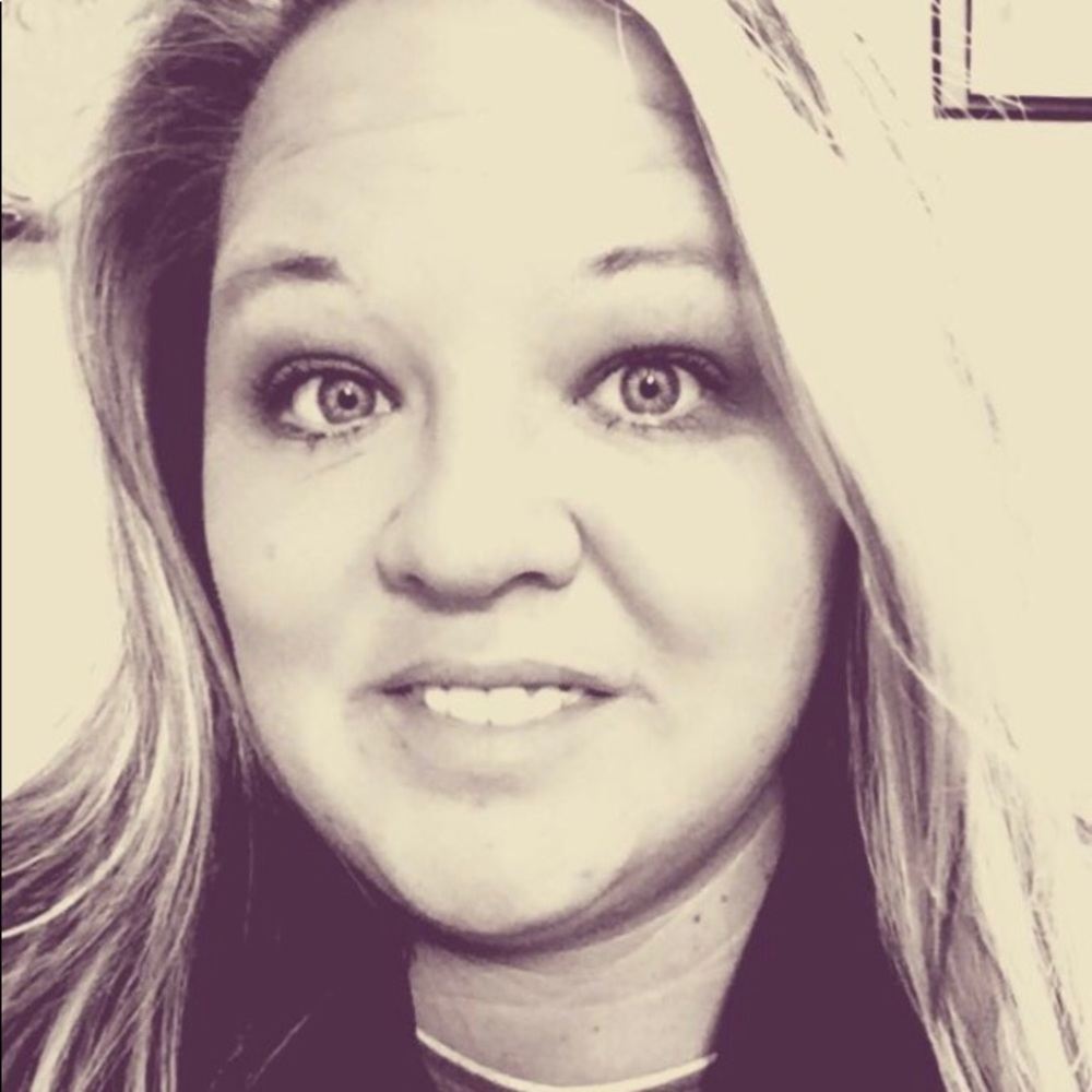 Meet your Posher, Kendra